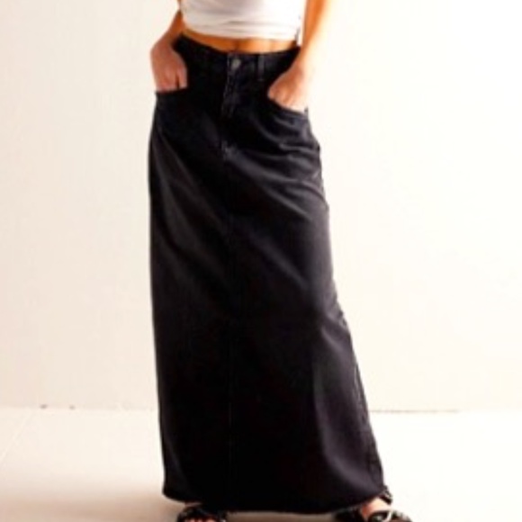 Free People We The Free Come As You Are Denim Maxi Skirt Black size 6